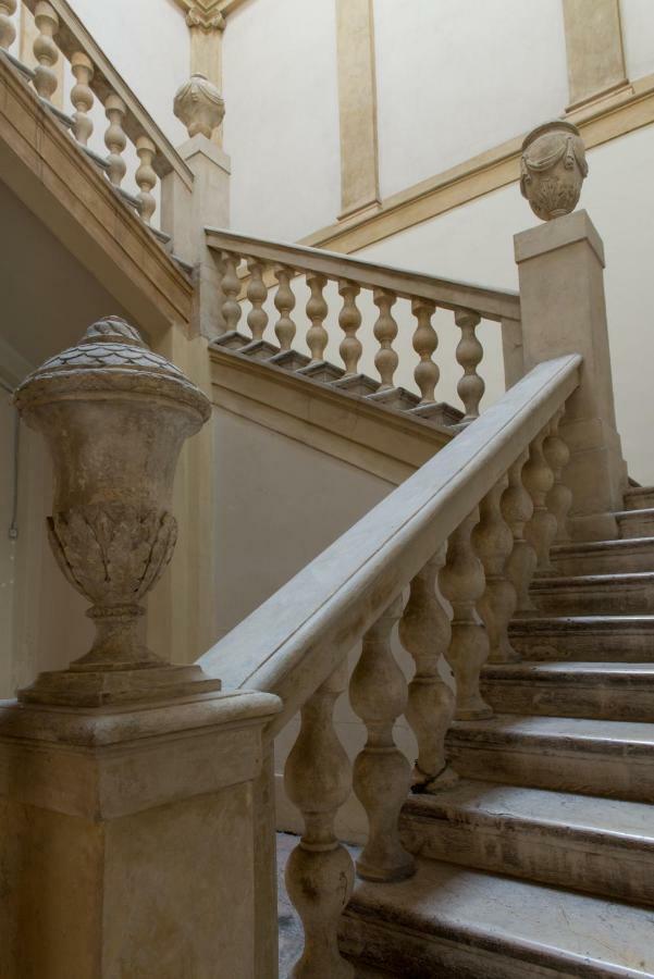 Il Cappello Di Giulietta Hotel เวโรนา ภายนอก รูปภาพ