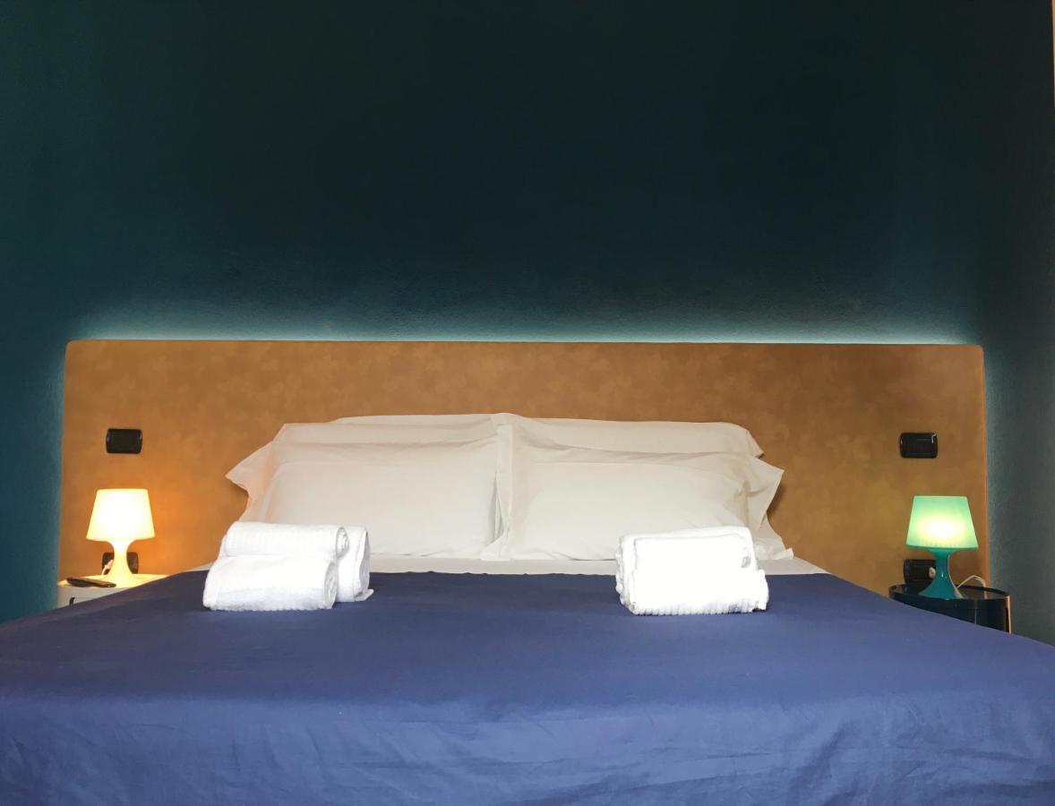 Il Cappello Di Giulietta Hotel เวโรนา ภายนอก รูปภาพ