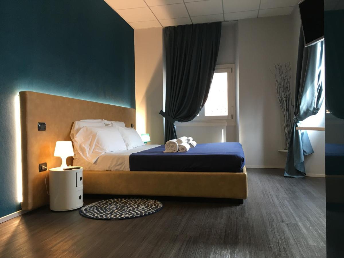 Il Cappello Di Giulietta Hotel เวโรนา ภายนอก รูปภาพ